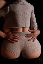 94.8 Pounds J Cup TPE Sex Doll - H82 Realistic Big Tits Big Ass Torso - Image 13